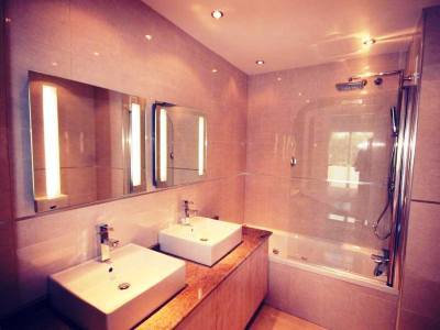 Hotel Kosta'S Podgorica Ngoại thất bức ảnh