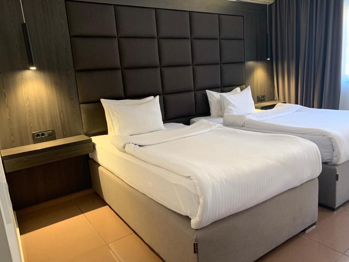 Hotel Kosta'S Podgorica Ngoại thất bức ảnh