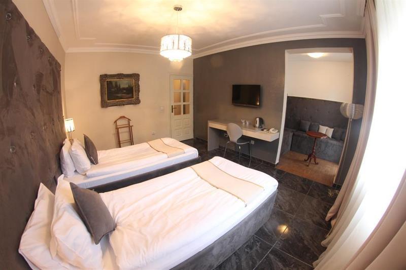 Hotel Kosta'S Podgorica Ngoại thất bức ảnh