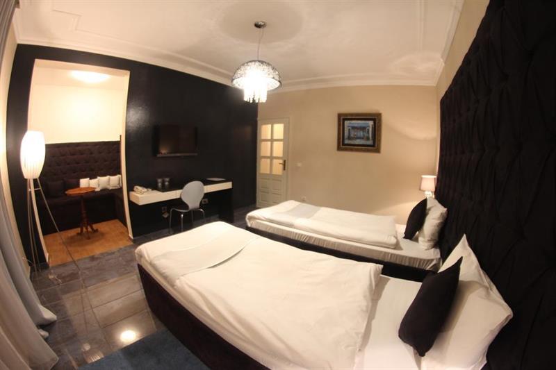 Hotel Kosta'S Podgorica Ngoại thất bức ảnh